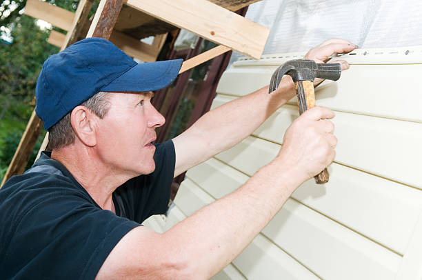 How To Choose The Right Materials for Your Siding Installation in 'Durant, MS